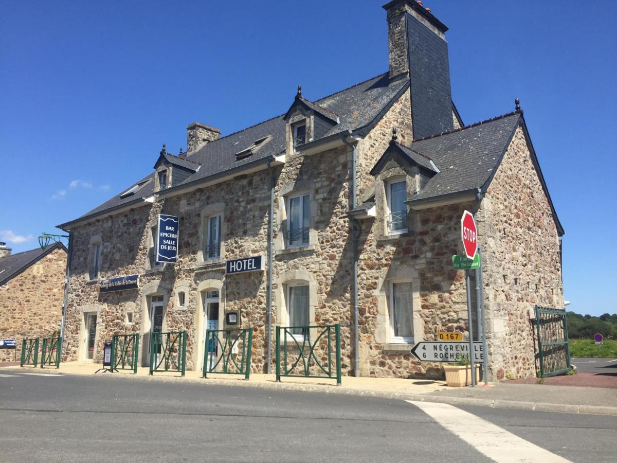 Auberge Vallee De La Douve L'Etang-Bertrand Eksteriør bilde